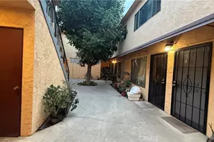 7904 Laurel Canyon, North Hollywood, CA 91605 - Photo 18