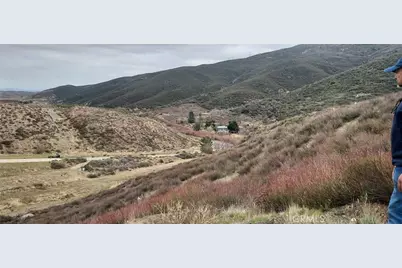 38351 Bouquet Canyon Road, Leona Valley, CA 93551 - Photo 10