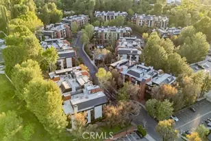 4765 Park Encino Ln, Encino, CA 91436 - Photo 32