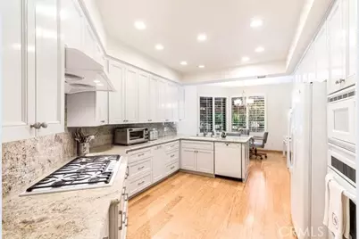 4765 Park Encino Lane #133, Encino, CA 91436 - Photo 12