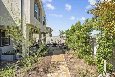 27774 Marquee Drive, Valencia, CA 91381 - Photo 30