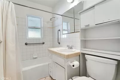 5239 Comercio Avenue, Woodland Hills, CA 91364 - Photo 14