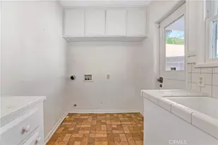 5239 Comercio Ave, Woodland Hills, CA 91364 - Photo 12