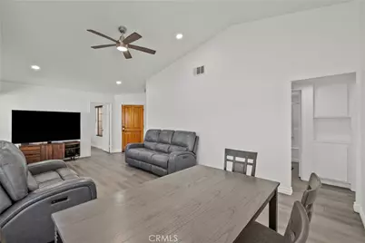 22942 Banyan, Saugus, CA 91390 - Photo 10