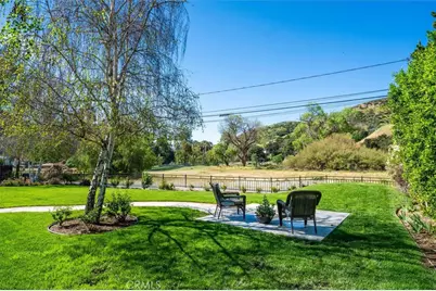 28838 Lincoln, Castaic, CA 91384 - Photo 2