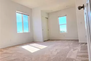 3019 W Newgrove St, Lancaster, CA 93536 - Photo 8