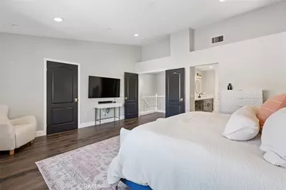 5179 Knollwood Way, Woodland Hills, CA 91364 - Photo 16