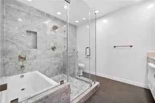 22647 Clarendon St, Woodland Hills, CA 91367 - Photo 18