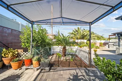 10111 Elkwood, Los Angeles, CA 91352 - Photo 36