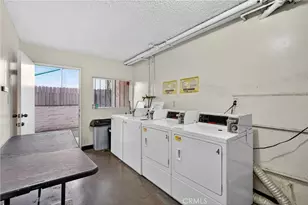 7826 Laurel Canyon Blvd, North Hollywood, CA 91605 - Photo 20