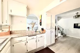 560 Rosewood Ave, Camarillo, CA 93010 - Photo 6