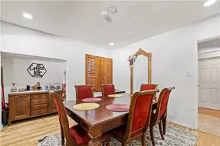 18229 Strathern St, Reseda, CA 91335 - Photo 6