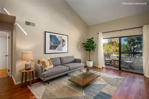 25003 Peachland, Newhall, CA 91321 - Photo 2