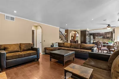 20344 Calhaven, Saugus, CA 91390 - Photo 32