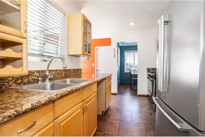 17101 Gault, Lake Balboa, CA 91406 - Photo 6