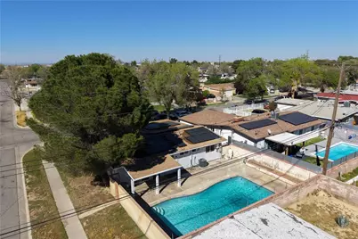 1046 W Avenue H6, Lancaster, CA 93534 - Photo 36
