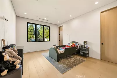 22924 Erwin Street, Woodland Hills, CA 91367 - Photo 40