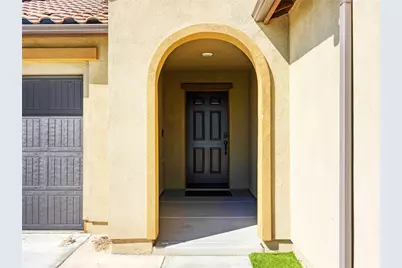 2113 E Donatello Street, Lancaster, CA 93535 - Photo 4