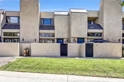 984 W Riverside Drive, Burbank, CA 91506 - Photo 1
