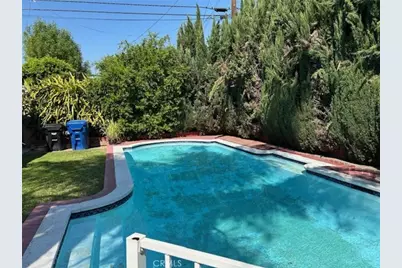 14125 Burton, Panorama City, CA 91402 - Photo 8