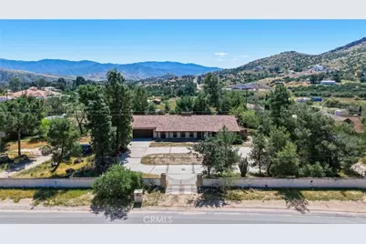 11560 Darling Road, Agua Dulce, CA 91390 - Photo 2