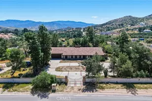 11560 Darling Rd, Agua Dulce, CA 91390 - Photo 2