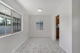 12536 Debell, Pacoima, CA 91331 - Photo 8