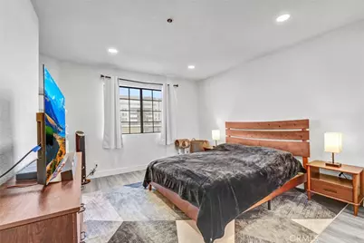 6545 Reseda Boulevard #6, Reseda, CA 91335 - Photo 16