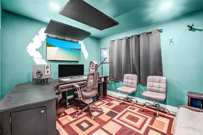 6545 Reseda Boulevard #6, Reseda, CA 91335 - Photo 12