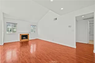 22117 Burbank, Woodland Hills, CA 91367 - Photo 8