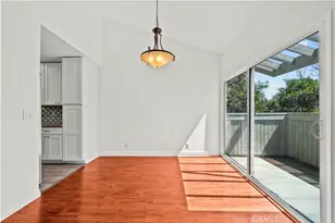 22117 Burbank, Woodland Hills, CA 91367 - Photo 12