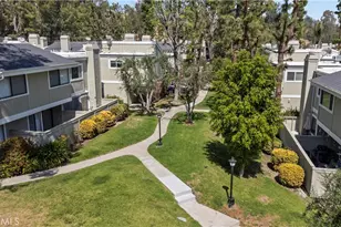 22117 Burbank, Woodland Hills, CA 91367 - Photo 38