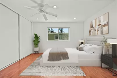 22117 Burbank #5, Woodland Hills, CA 91367 - Photo 32