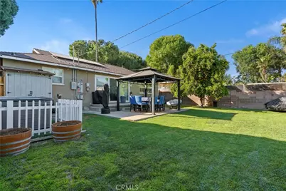 8540 Chimineas, Northridge, CA 91325 - Photo 16