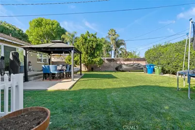 8540 Chimineas, Northridge, CA 91325 - Photo 14