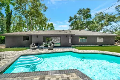 4830 Hasekian Drive, Tarzana, CA 91356 - Photo 24