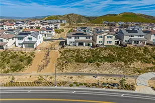 24372 Calle la Roca, Valencia, CA 91354 - Photo 40