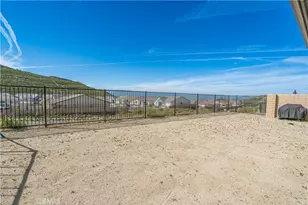 24372 Calle la Roca, Valencia, CA 91354 - Photo 32