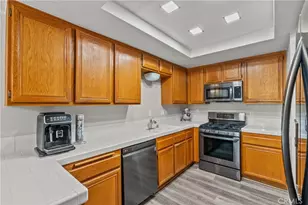 25114 Steinbeck, Stevenson Ranch, CA 91381 - Photo 16