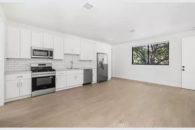 5061 1/2 Cartwright, North Hollywood, CA 91601 - Photo 4