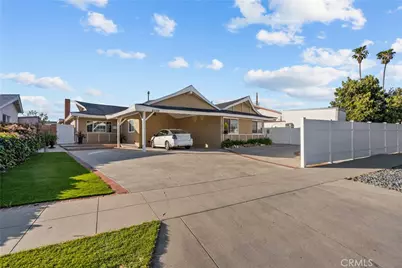 9559 9561 Natick, North Hills, CA 91343 - Photo 2