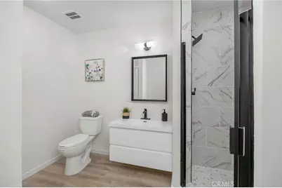 18110 Killion Street #2, Tarzana, CA 91356 - Photo 16