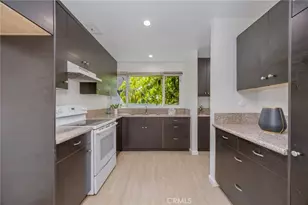 18110 Killion St, Tarzana, CA 91356 - Photo 6