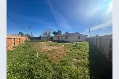 7607 Columbine Avenue, California City, CA 93505 - Photo 18