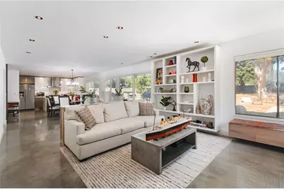 19865 Hiawatha Street, Chatsworth, CA 91311 - Photo 12