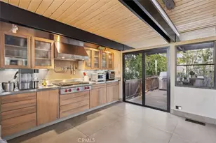 21090 Rios St, Woodland Hills, CA 91364 - Photo 20