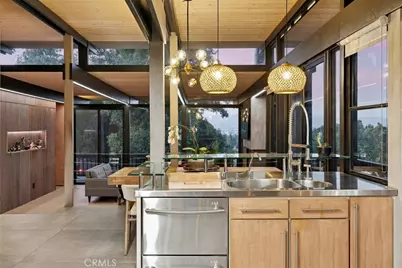 21090 Rios Street, Woodland Hills, CA 91364 - Photo 8