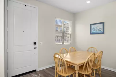 22886 Concord, Saugus, CA 91350 - Photo 6