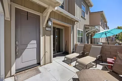 22886 Concord, Saugus, CA 91350 - Photo 4