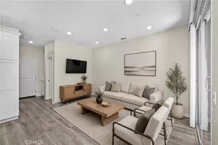 22886 Concord, Saugus, CA 91350 - Photo 2